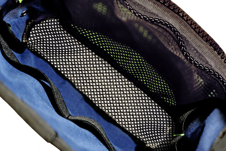 Milbea "ROOK" bag in Navy comes with a mesh bottom to filter out dirt and water.